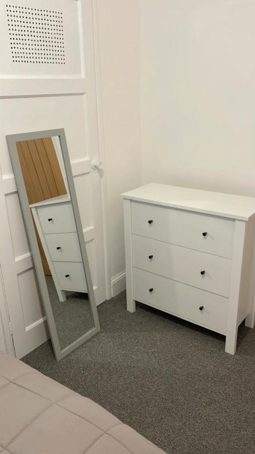 Small Room In Horfield 3 Bristol Bagian luar foto